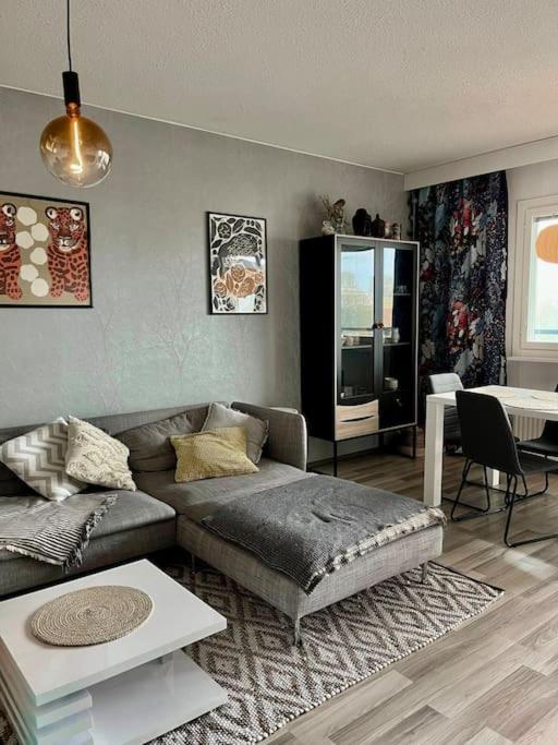 Peaceful City Center Apartment โรวานิเอมิ ภายนอก รูปภาพ