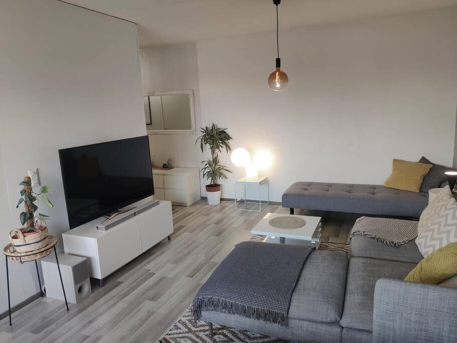 Peaceful City Center Apartment โรวานิเอมิ ภายนอก รูปภาพ